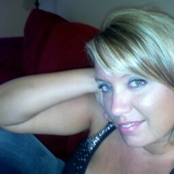 Meet your Posher, Carrie - Picture 1 of 1